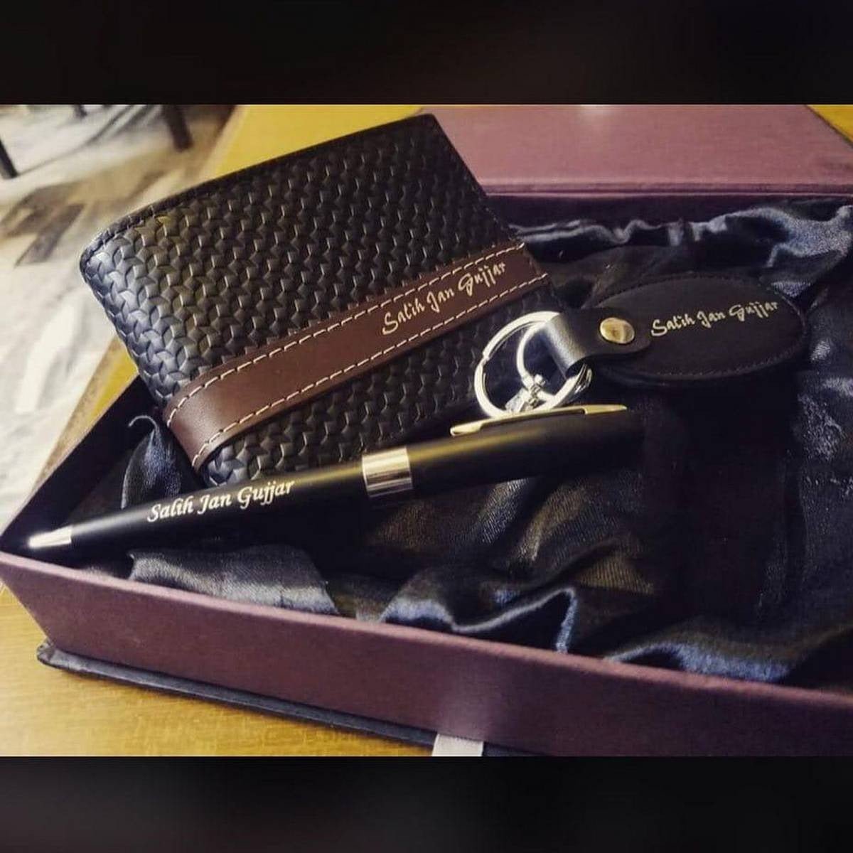 Customized Chatai Wallet Keychain Pen |With Name | Gift For Man's - GiftCity